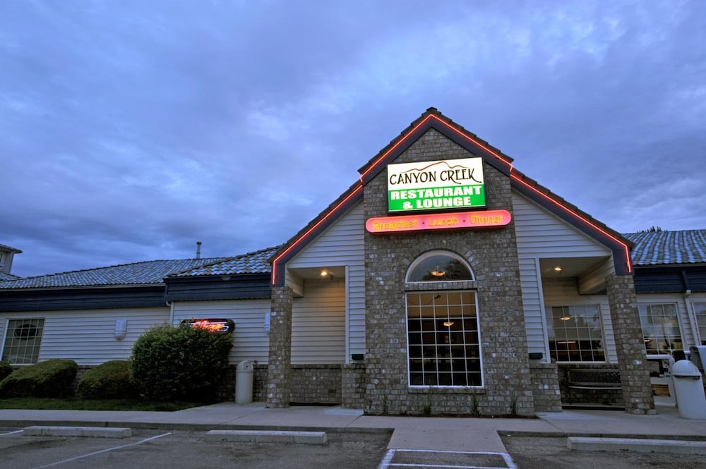 Shilo Inn Suites Hotel Nampa Suites Idaho - photo 22
