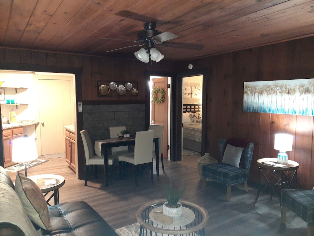 Edgewater Resort Cottage #1 - photo 129