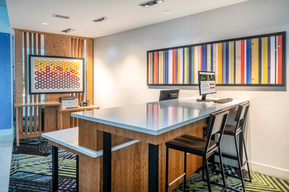 Holiday Inn Express & Suites Atlanta Airport NE Hapeville by IHG - photo 15