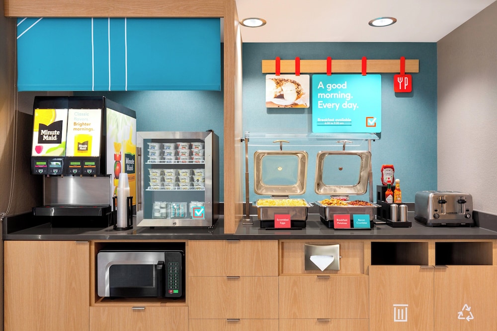 avid hotel Bentonville Rogers by IHG - photo 27