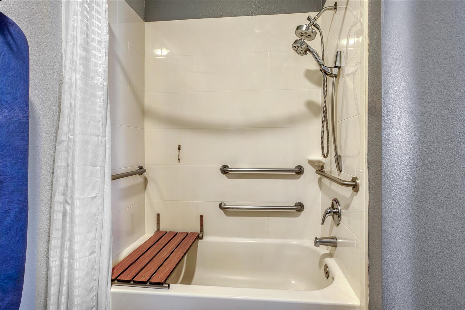 Best Western Lake Conroe Inn - photo 21