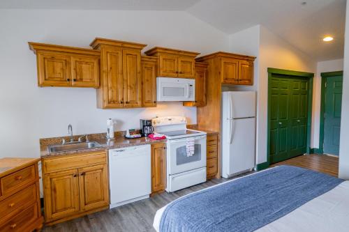 Teton Valley Motel - photo 3