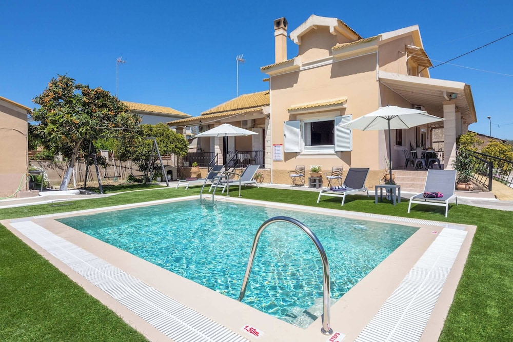Villa Michael — 4-Star Luxury Hotel in Corfu, Greece