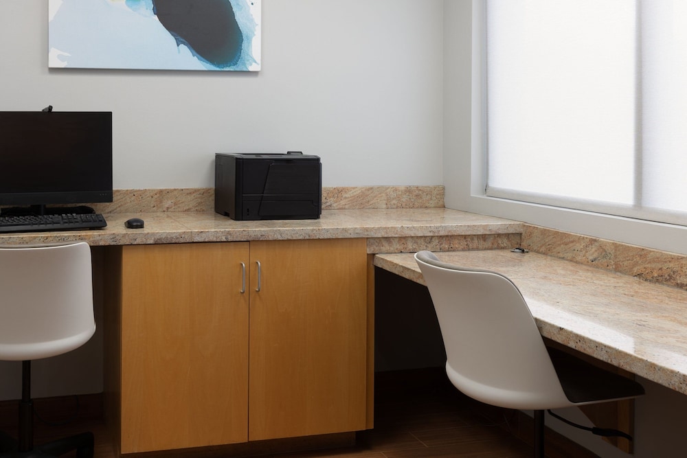 TownePlace Suites Erie - photo 30