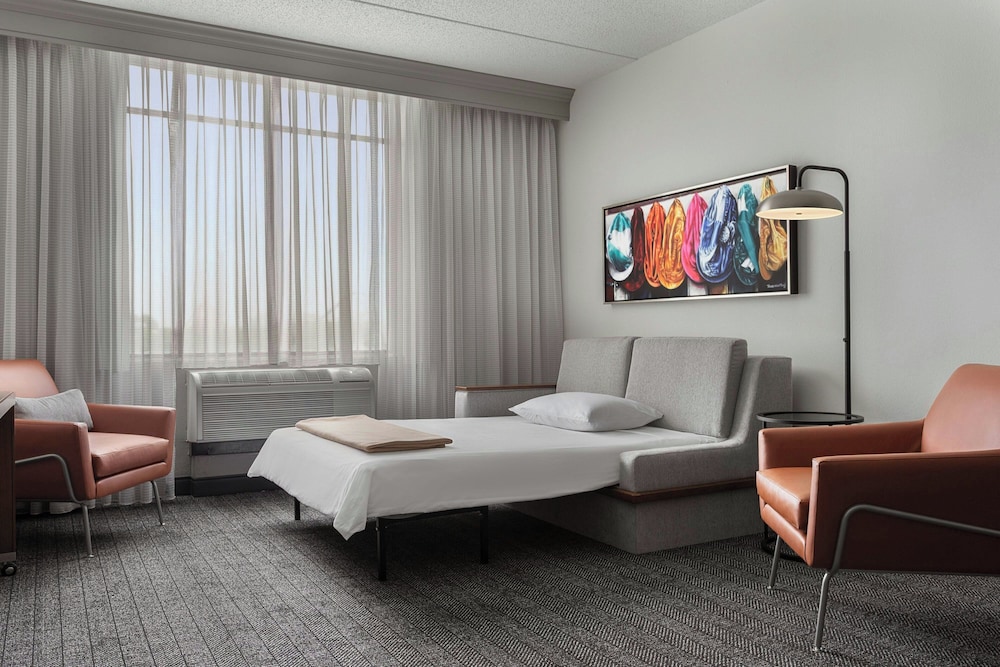 Courtyard by Marriott Louisville Airport - photo 9