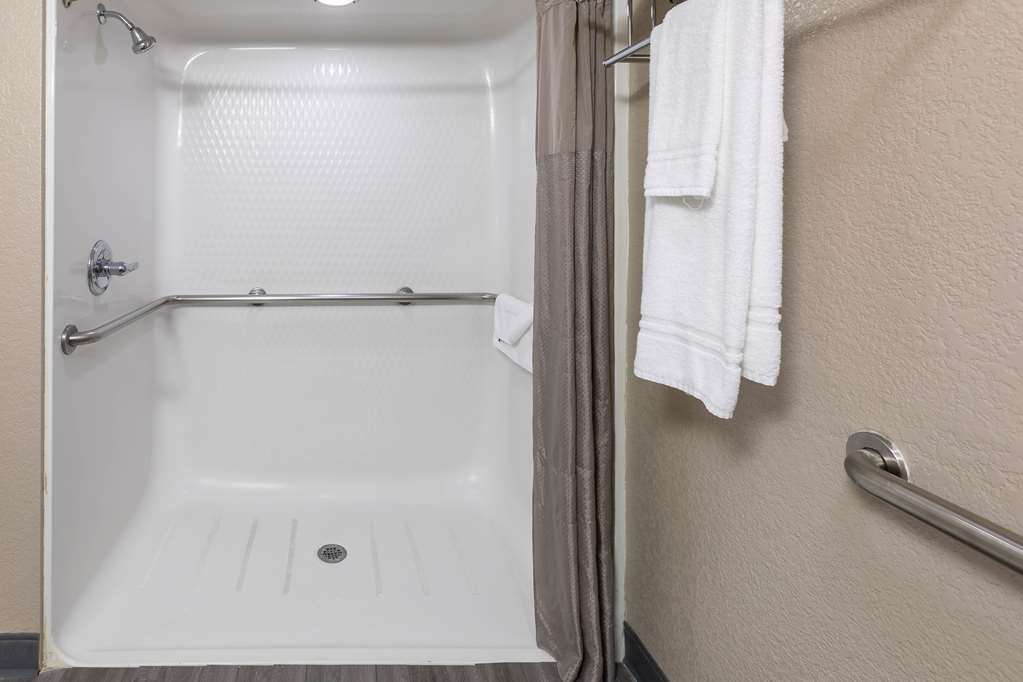Motel 6 Fort Lupton CO - photo 37