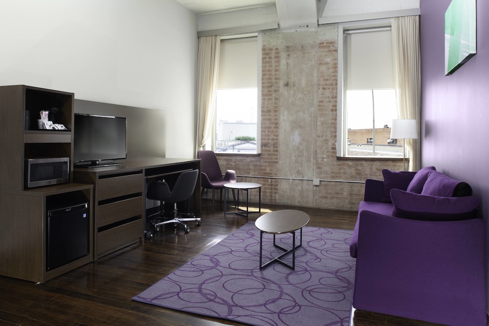 Fairfield Inn & Suites by Marriott Dallas Downtown - photo 8