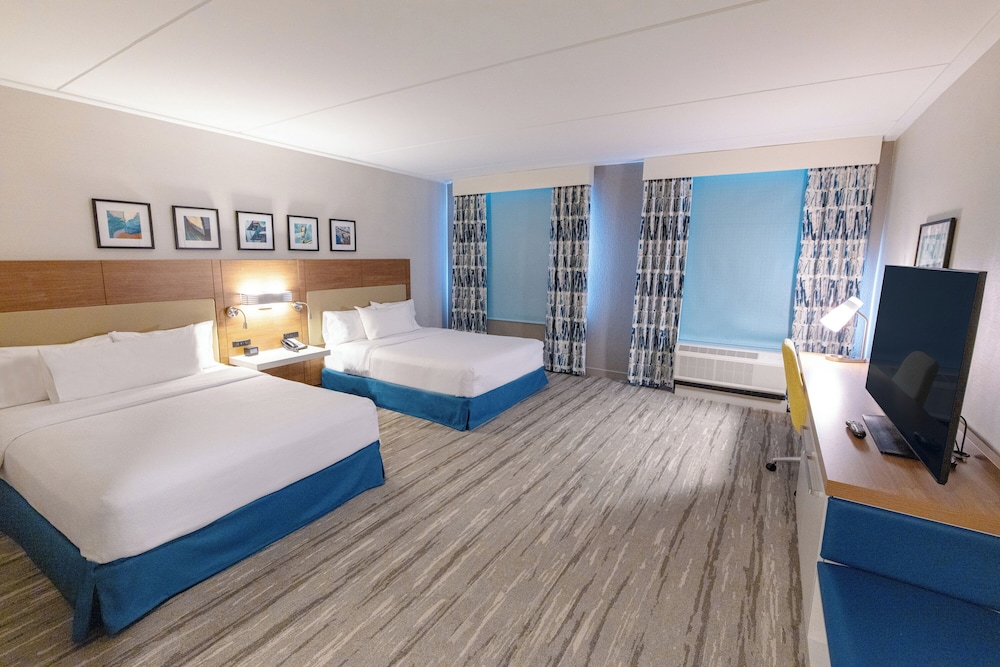 Hilton Garden Inn Lakewood - photo 10
