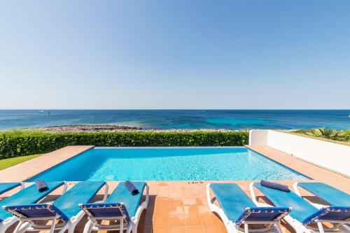 Villa Arcola — 4-Star Luxury Hotel in Sant Lluis, Spain