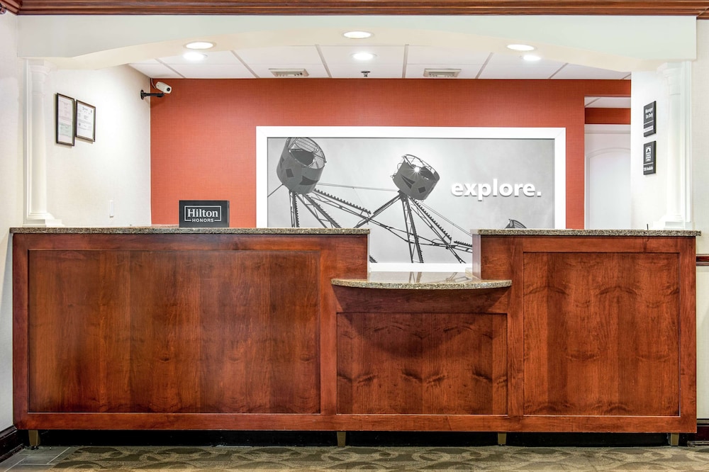 Hampton Inn & Suites Bethlehem - photo 3