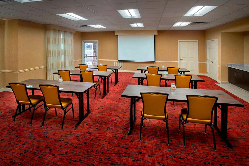Sonesta ES Suites Allentown Bethlehem Airport - photo 16