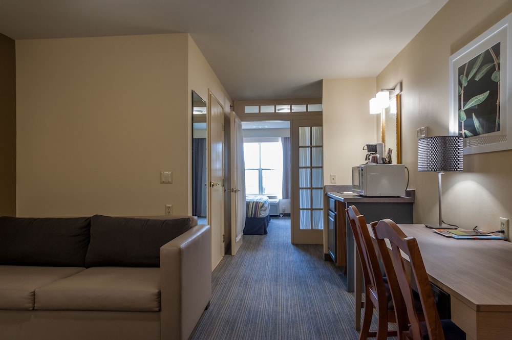 Country Inn & Suites by Radisson Milwaukee Airport WI - photo 15