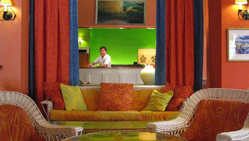 Colony Hotel & Cabaña Club - photo 2