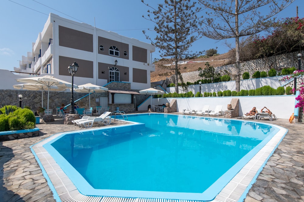 Porto Castello — hotel in Fira