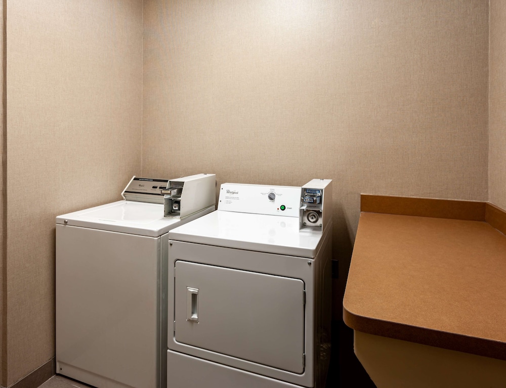 Hampton Inn & Suites Texarkana - photo 35