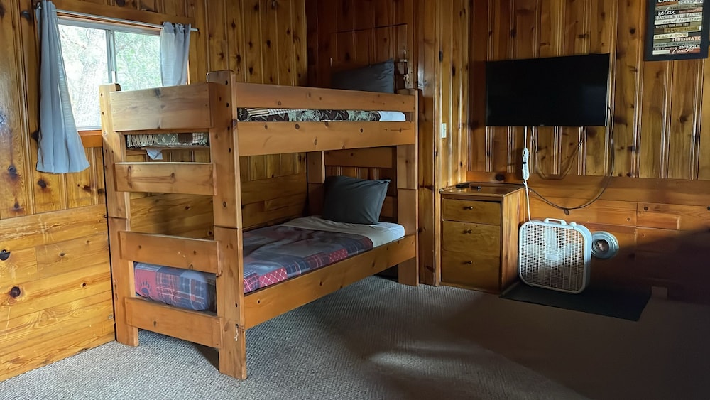 Hidden Rest Cabins & Resort - photo 20
