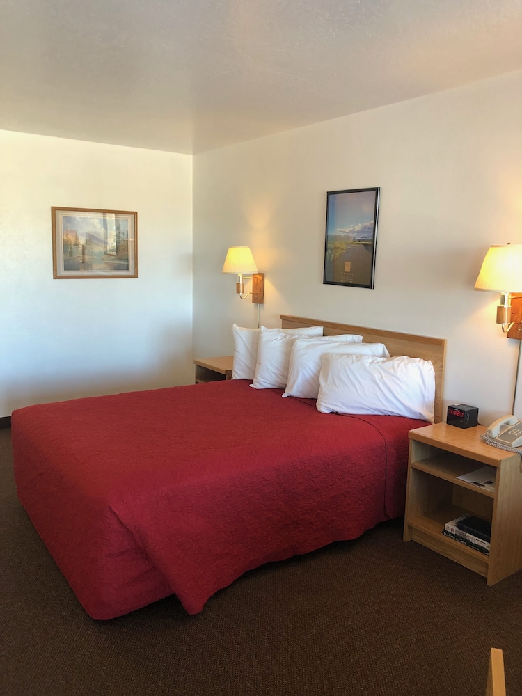 Red Bear Inn - photo 5
