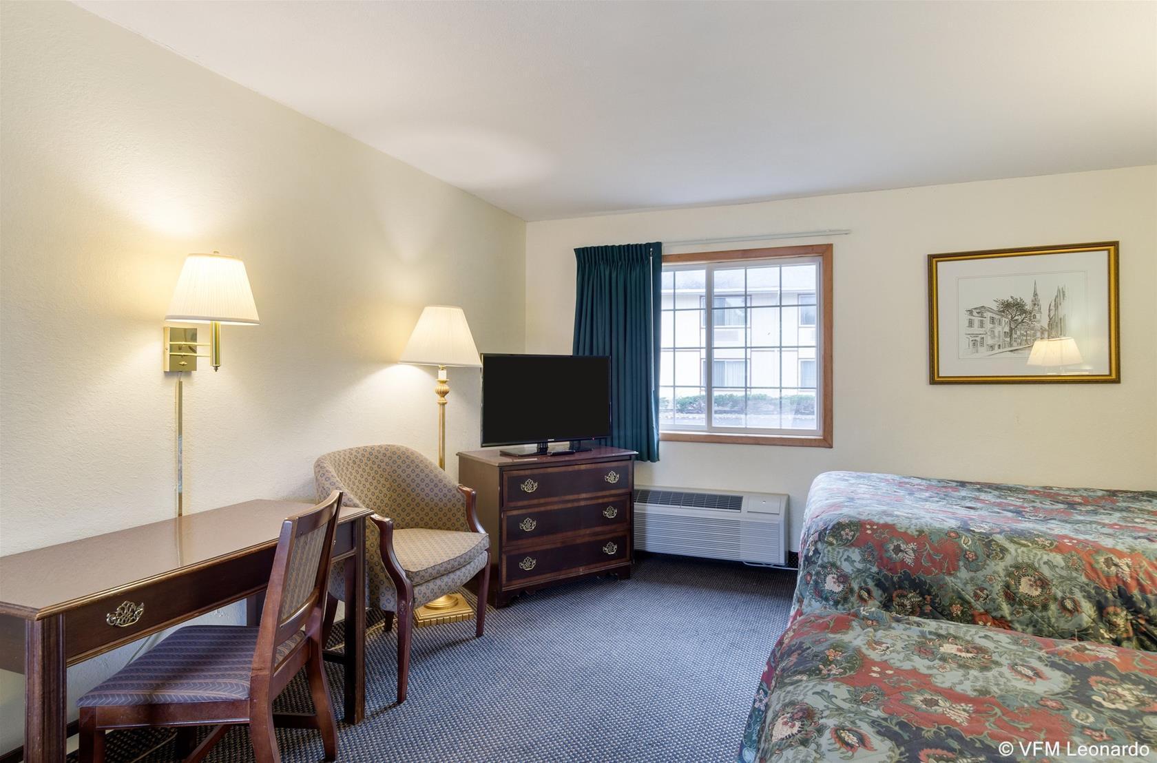 Red Roof Inn Sutton — Sutton
