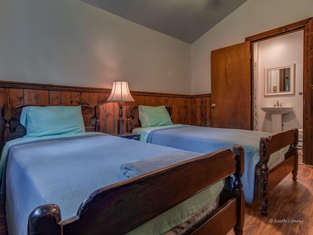 Magnolia Streamside Resort - photo 7