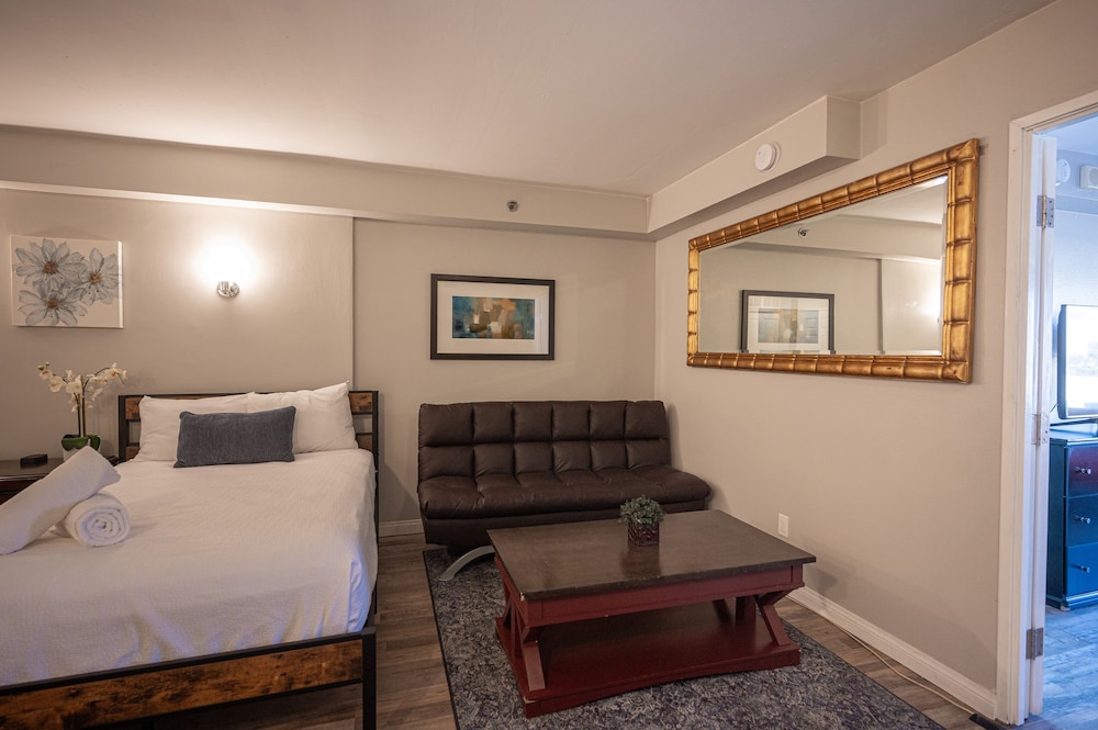 1Bd1Ba w BonusRM Stay Together Suites - photo 22