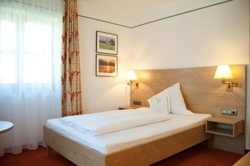 Hotel garni Sterff — Seeshaupt — photo 2