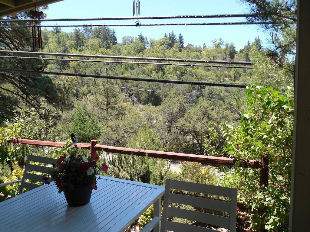 Julian Country Inn - photo 7