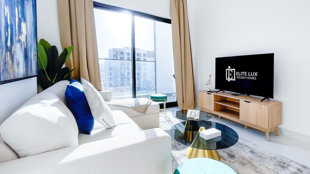 Elite LUX Holiday Homes Luxe Gardenia 2BR Haven in Arjan Dubai — 4-Star Luxury Hotel in Dubai, United Arab Emirates