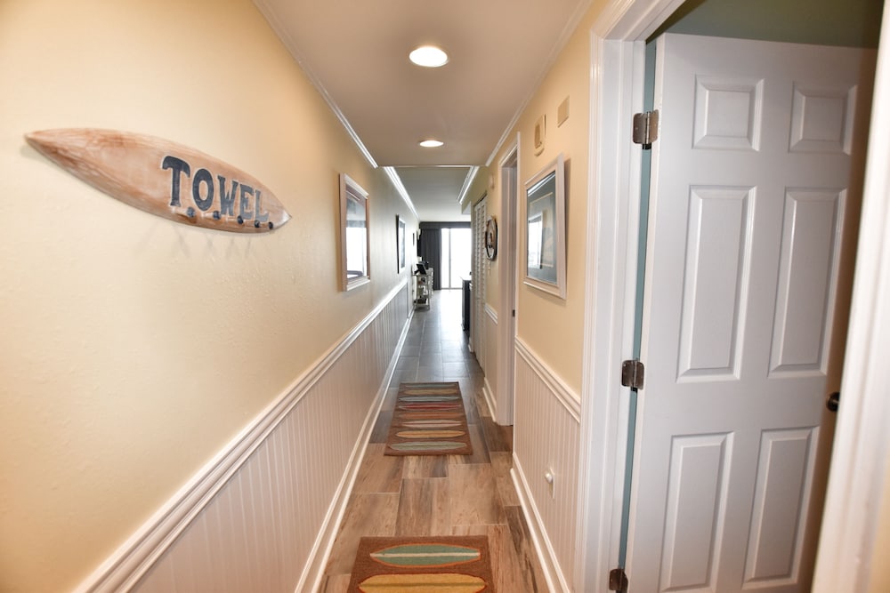 1410 Waters Edge Resort 1 Bedroom Condo by RedAwning - photo 32