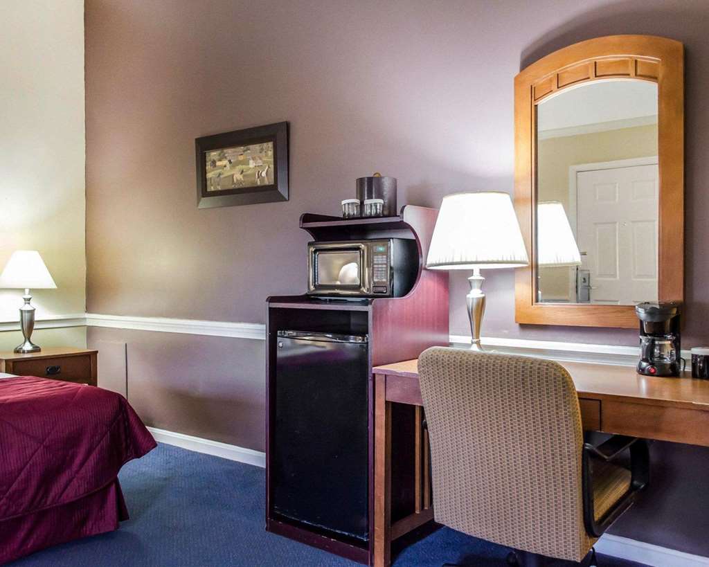 Clarion Inn Strasburg Lancaster - photo 9