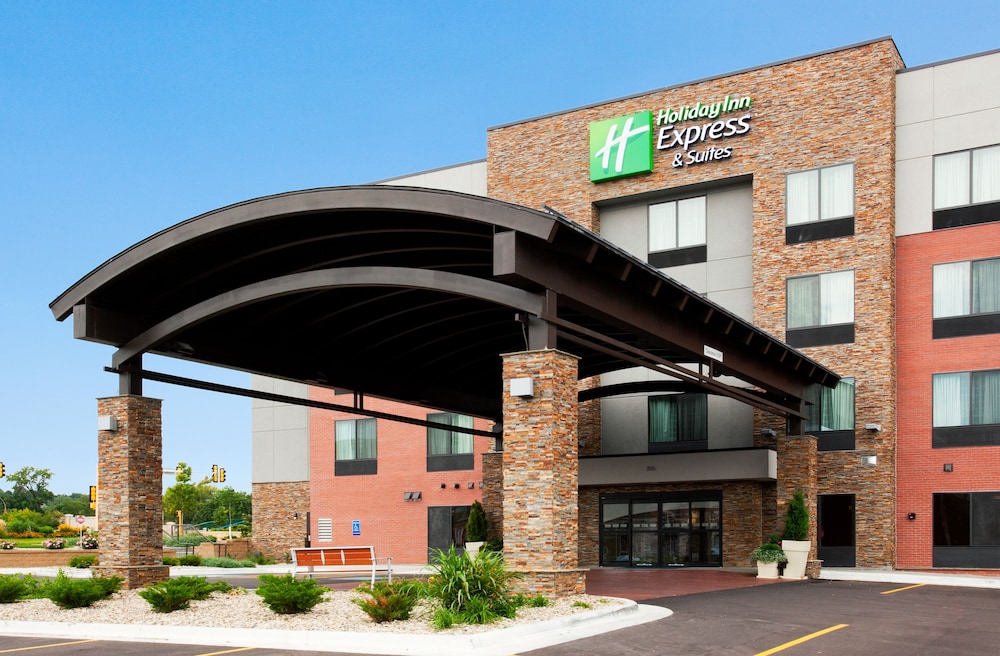 Holiday Inn Express & Suites Rochester Mayo Clinic Area by IHG - photo 34
