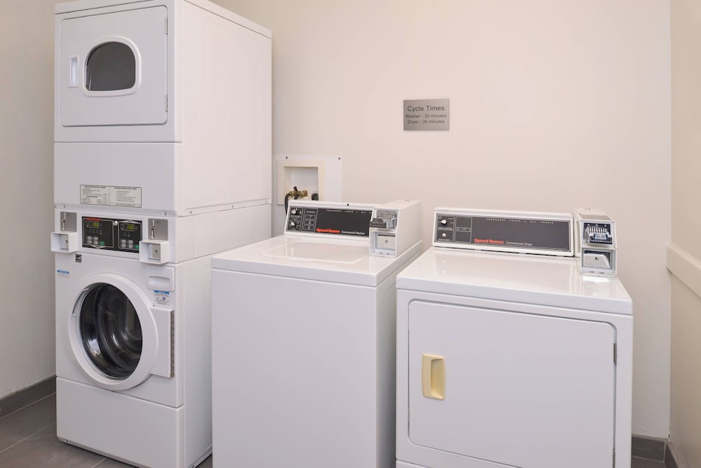 Fairfield by Marriott Inn & Suites Pittsburgh New Stanton - photo 20