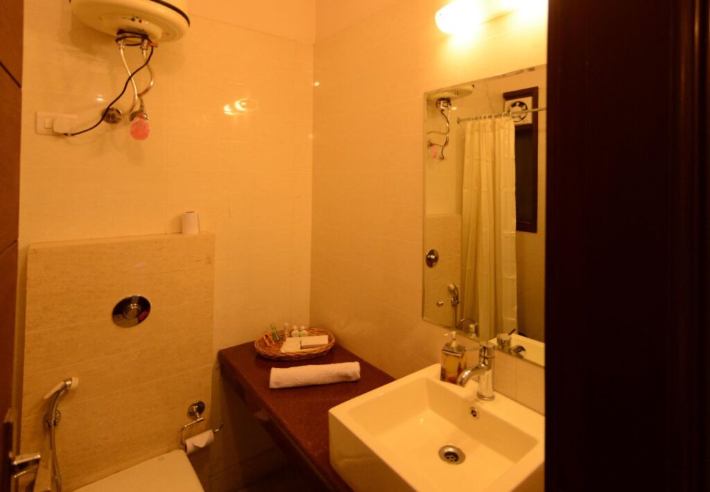 Royal Sapphire — Gurgaon — photo 4