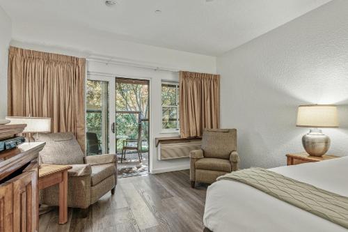 El Pueblo Inn - photo 6