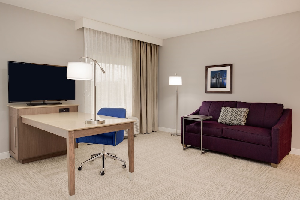 Hampton Inn & Suites Jacksonville Orange Park - photo 12