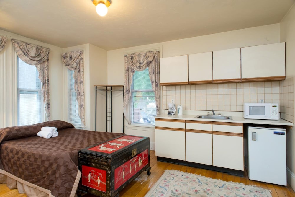 The Farrington Inn - photo 19