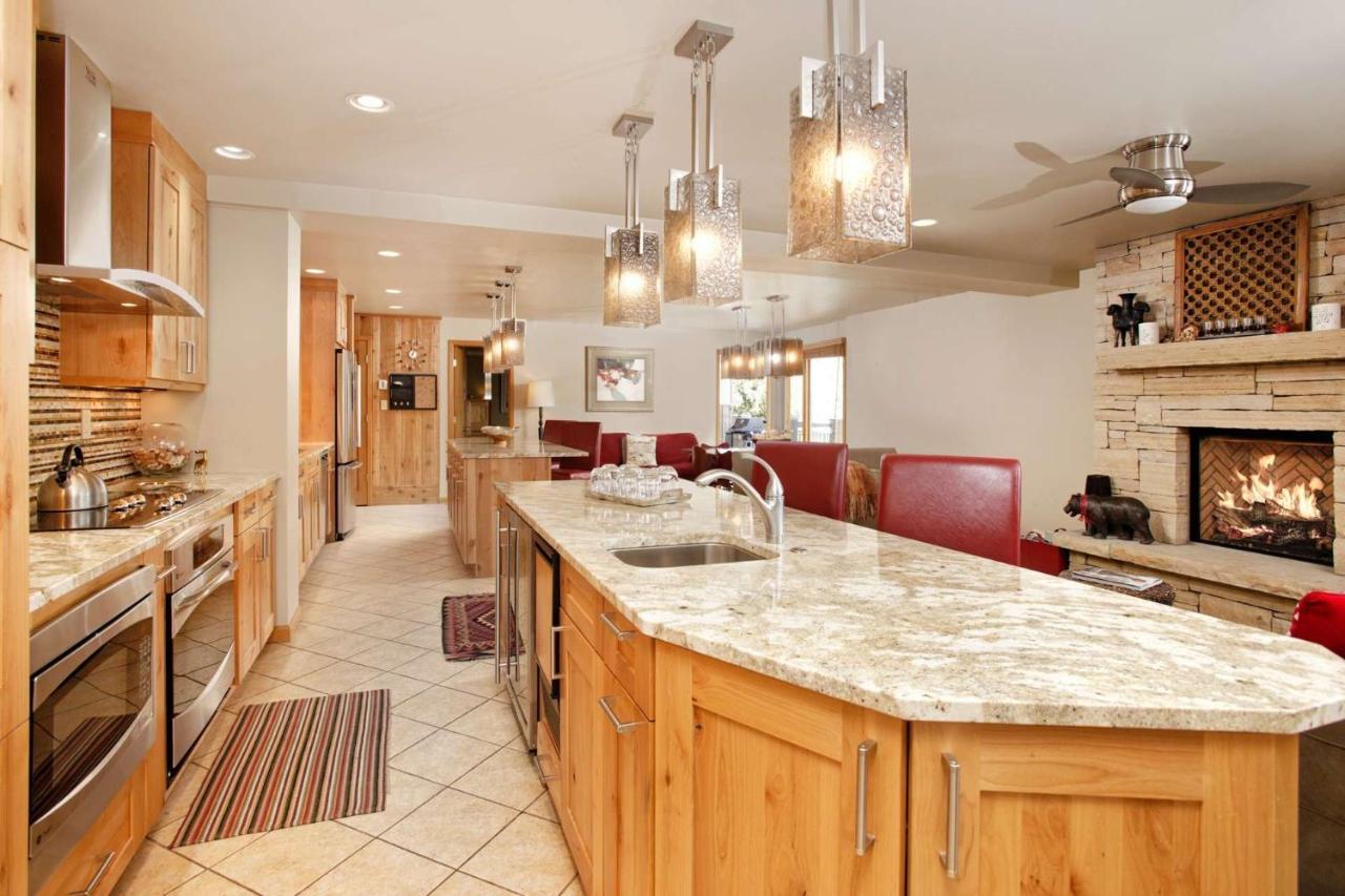 Shadowbrook 202 203 in Snowmass Village, United States