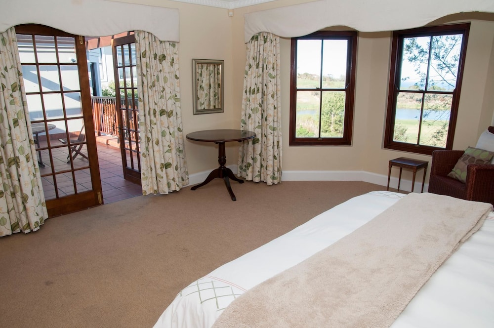 6 Dunnage — 4-Star Luxury Hotel in Knysna, South Africa
