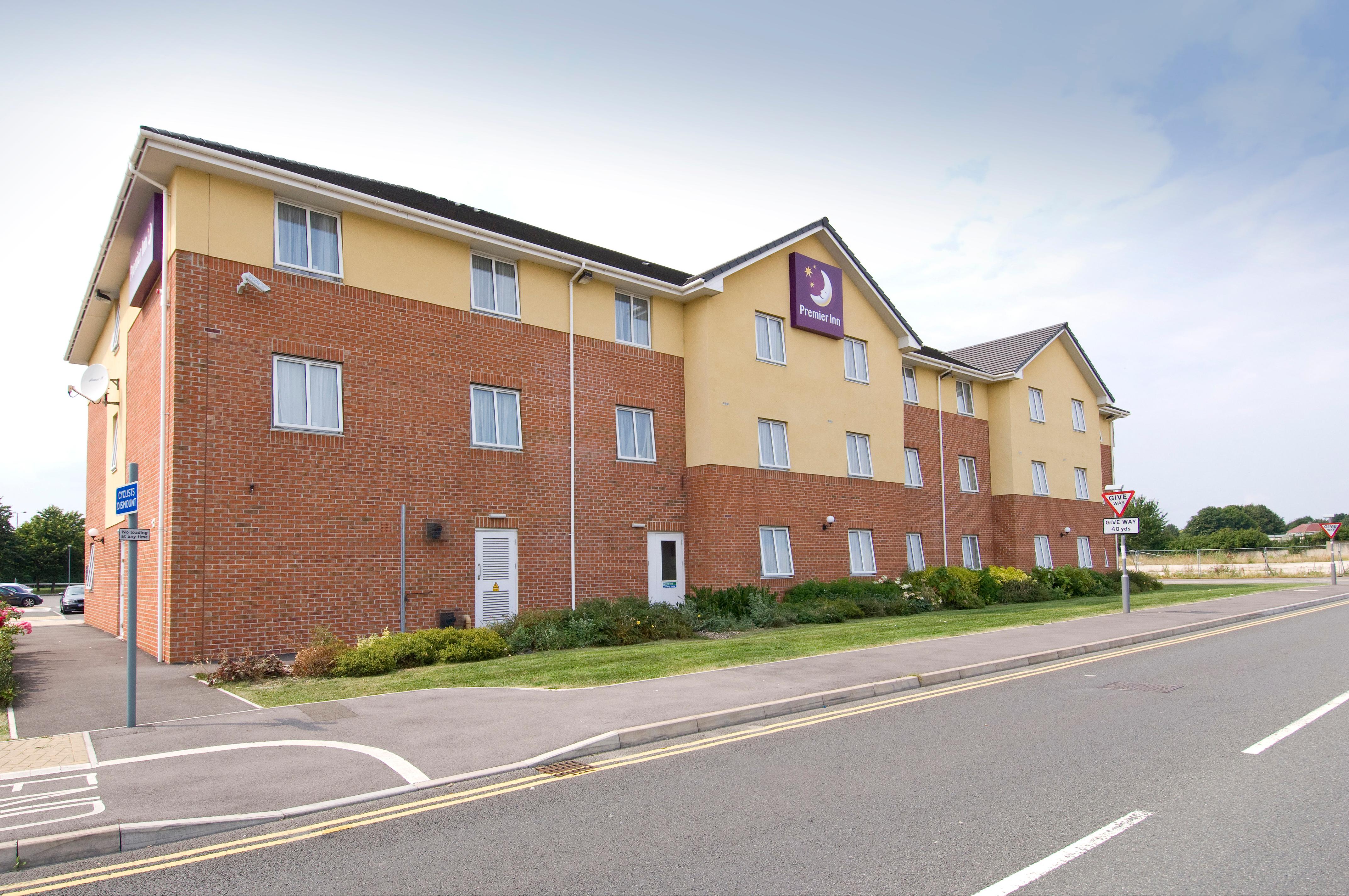 Premier Inn Swindon Central — Swindon