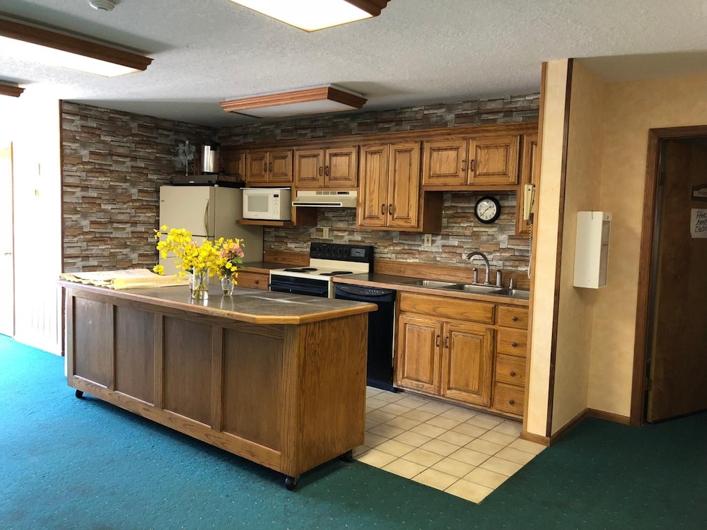 Riverwood Inn of Glenwood - photo 10