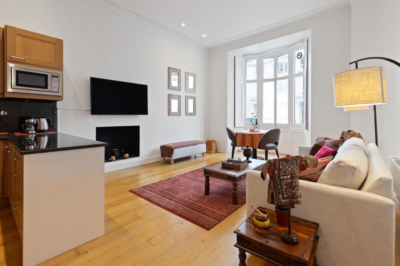 Elegant flat in Bayswater West London — 4-Star Luxury Hotel in London, United Kingdom