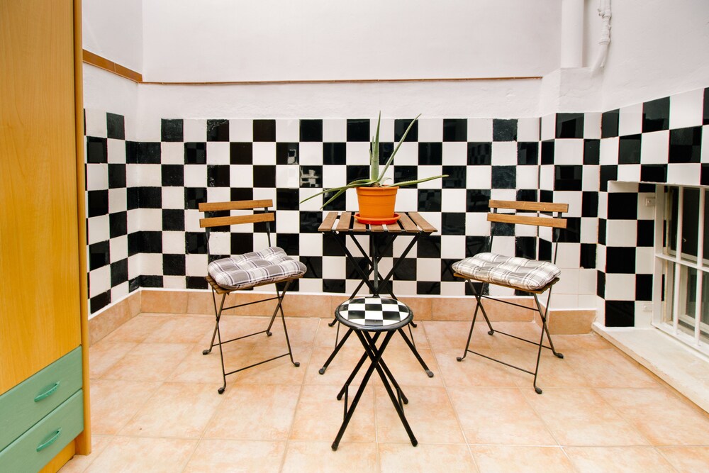 Apartamento En Torre Del Mar — 4-Star Luxury Hotel in Velez-Malaga, Spain