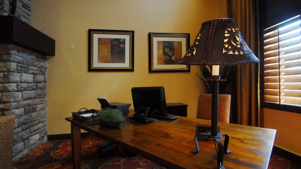 Holiday Inn Express & Suites Denver SW Littleton by IHG - photo 32