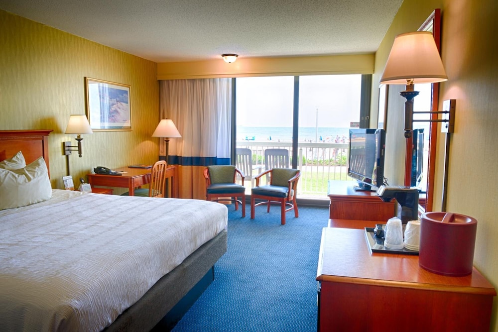 Oceanfront Inn - photo 13