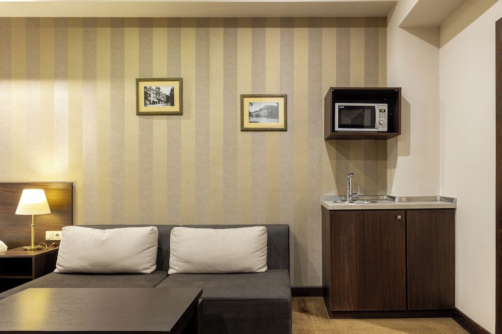 Citrus Hotel