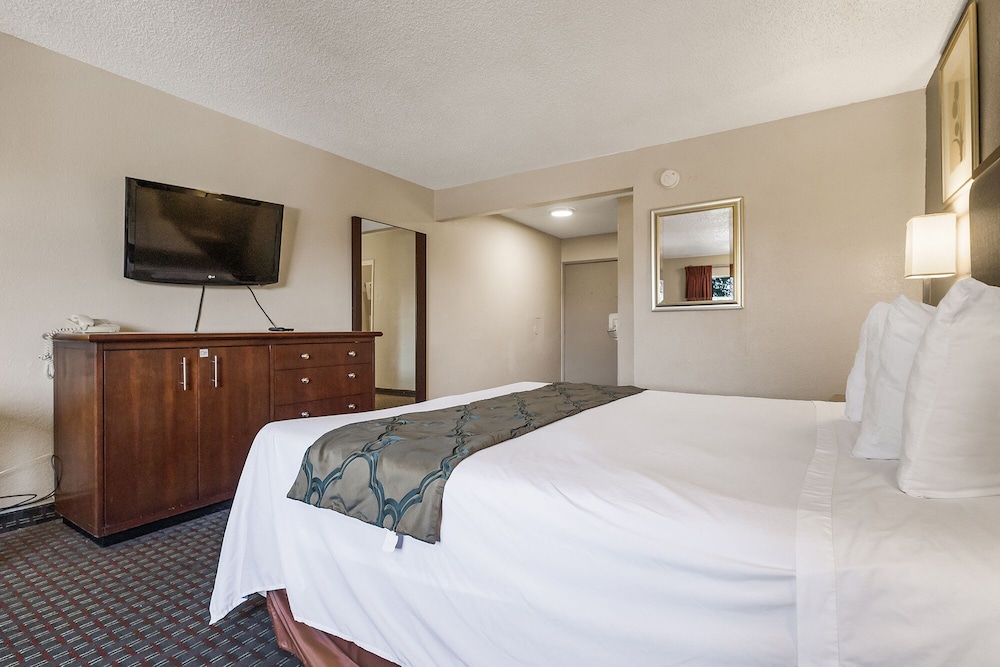 Heritage Inn Express Hayward - photo 12