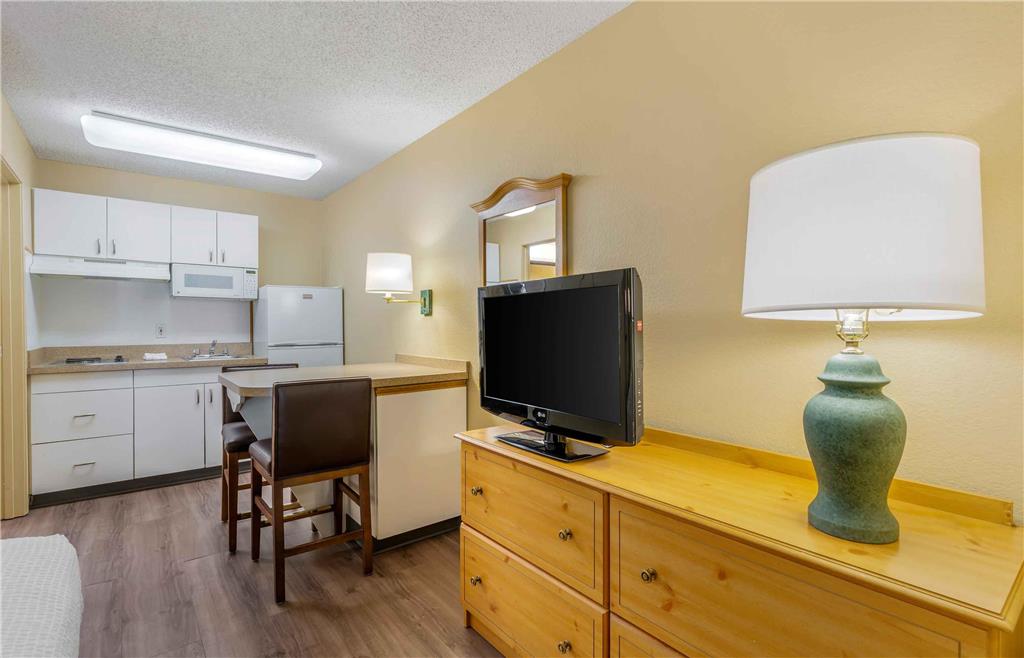 Extended Stay America Suites Portland Beaverton - photo 11