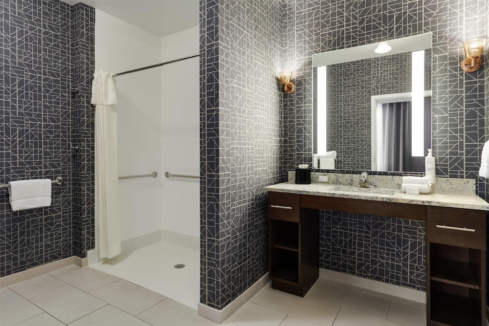 Homewood Suites by Hilton Burlington - photo 24