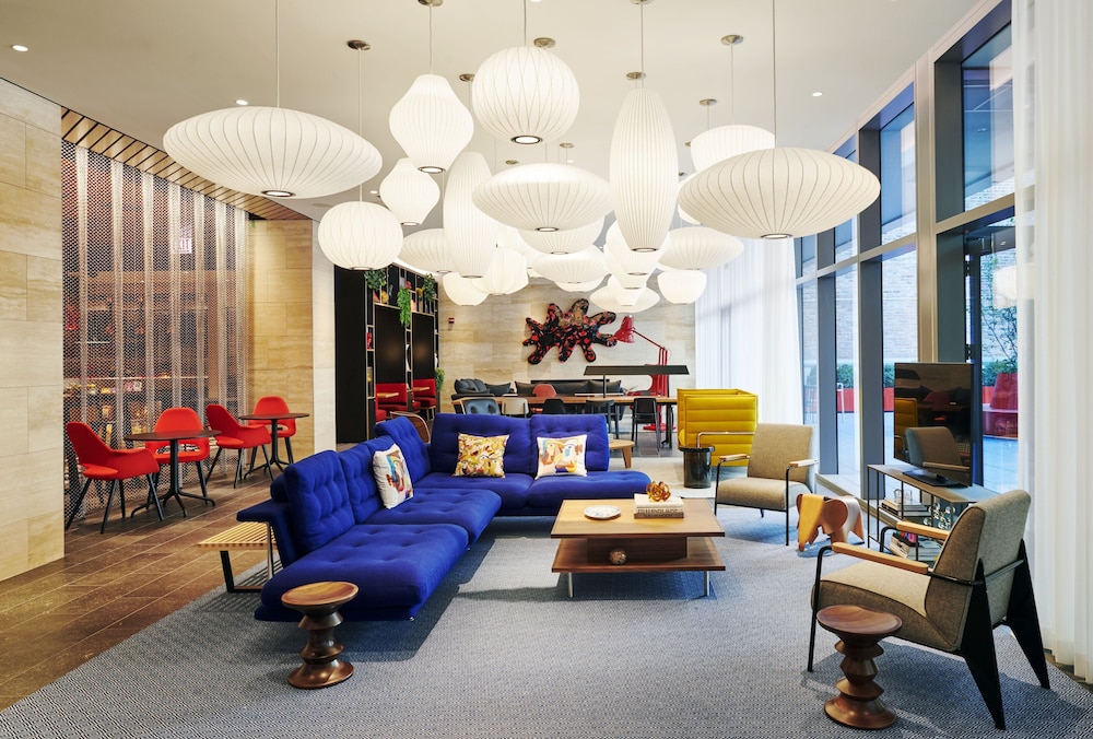 citizenM Chicago Downtown - photo 2