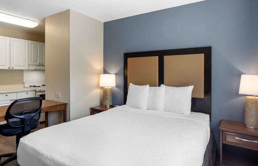 Extended Stay America Suites Mt Laurel Pacilli Place - photo 10
