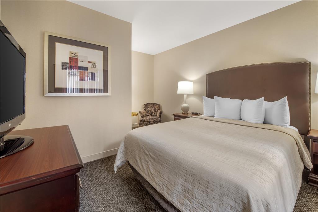 Best Western Plus The Normandy Inn & Suites - photo 23